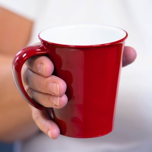 Koffiebeker met groot oor rood/wit  PBT 300cc